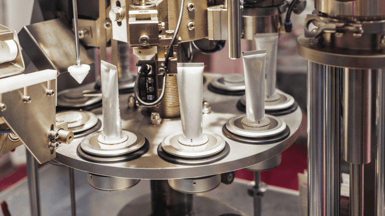 充填機とは?種類や仕組み・選び方・今後の展望まで