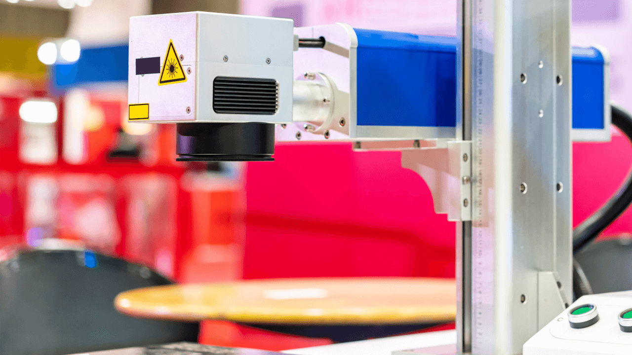 レーザーマーカーとは?種類や特徴・メリット&デメリット・活用例を確認