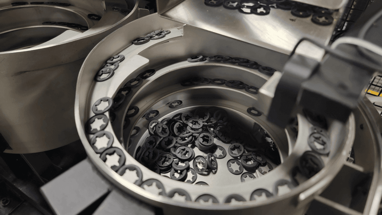 パーツフィーダーとは?種類・特徴・選び方から未来展望まで解説